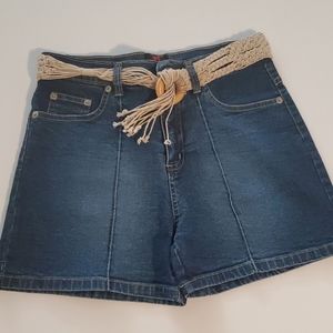 Emergency Exit Jean Shorts w Rope Belt - Size 10